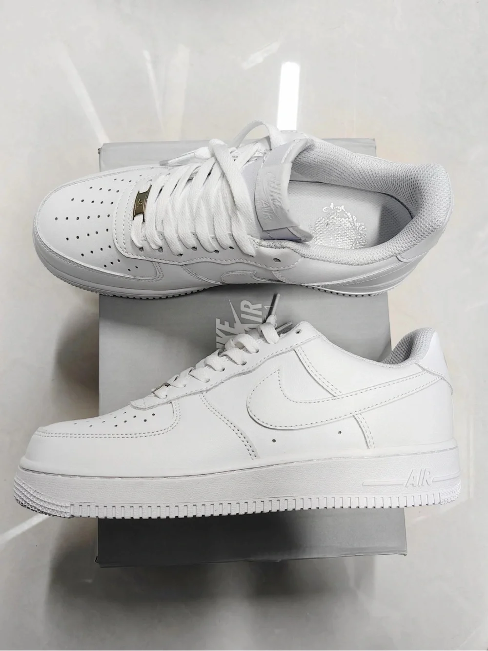 Nike Men’s Air Force 1 Low - All White Leather